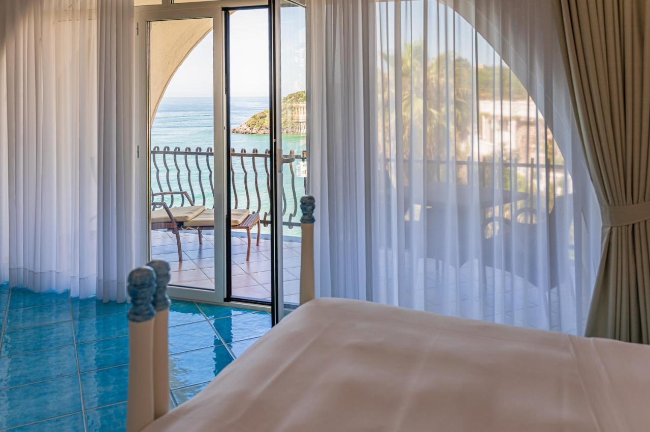 Hotel Grand Le Rocce 4*