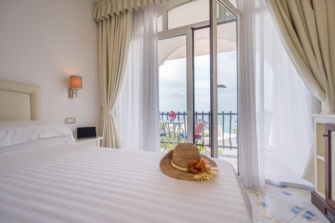 Hotel Grand Le Rocce Gaète