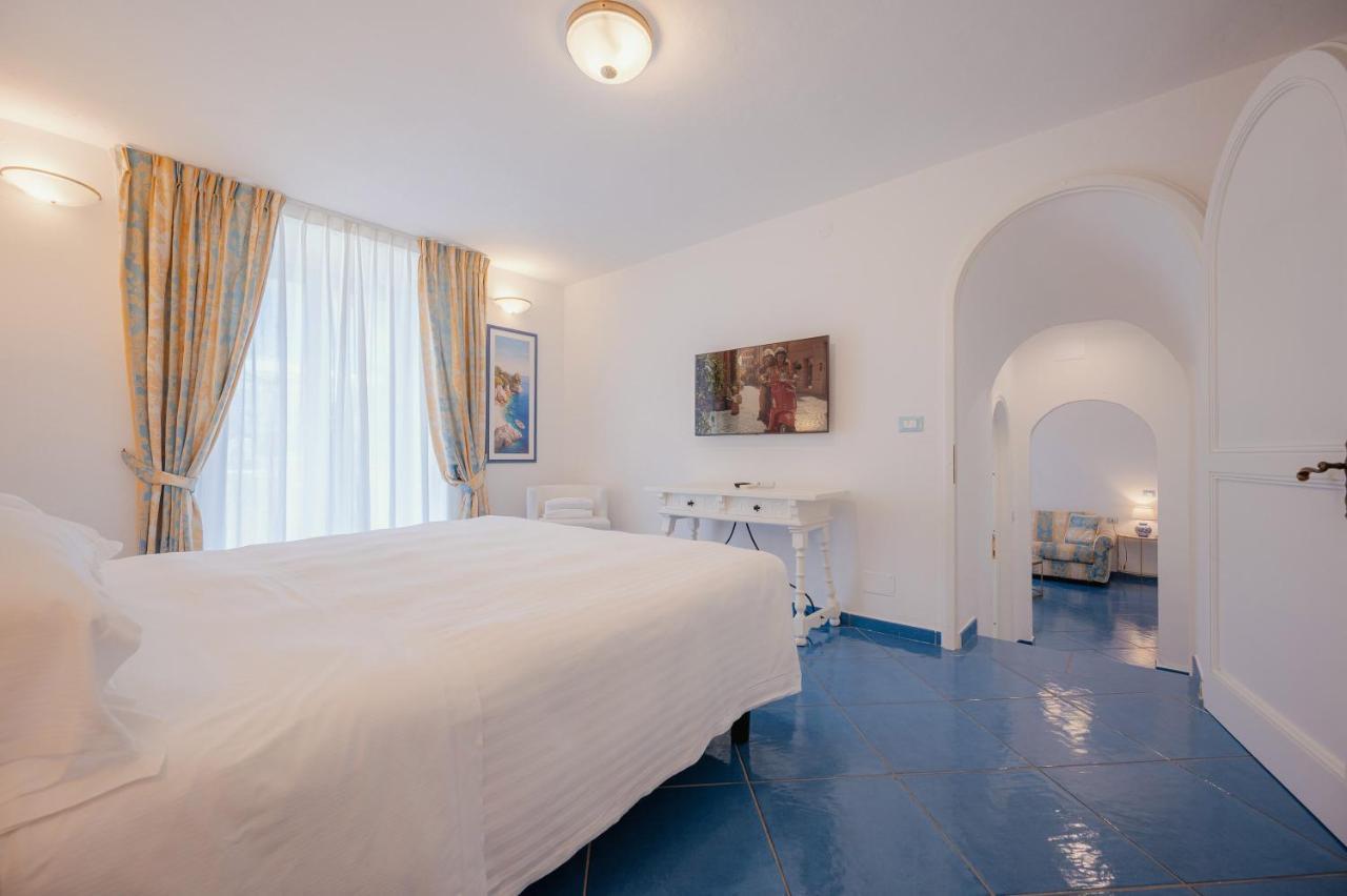 Hotel Grand Le Rocce 4*